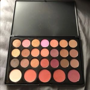 BH Cosmetics 26 Eye Shadow & Blush  Palette